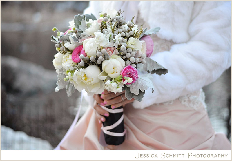 wedding-winter-bouquet-photography winter wedding bouquet