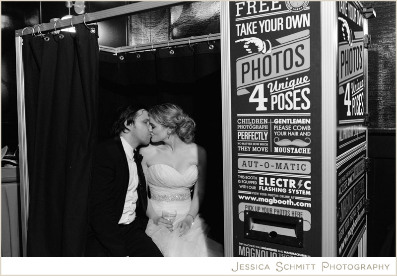 wedding-photo-booth-bride-groom wedding photo booth