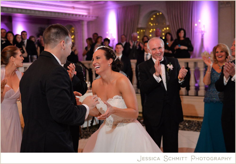 wedding-dancing Naninas in the park wedding photography