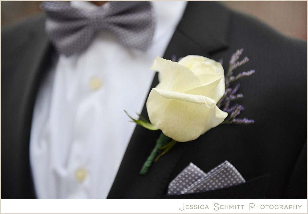 boutineer-off-white-rose groom boutonnière white rose
