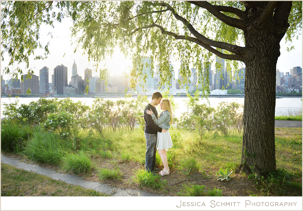 lic-engagement Long Island city engagement photography