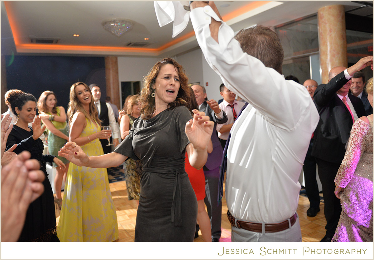 wedding-guests-dancing wedding dancing