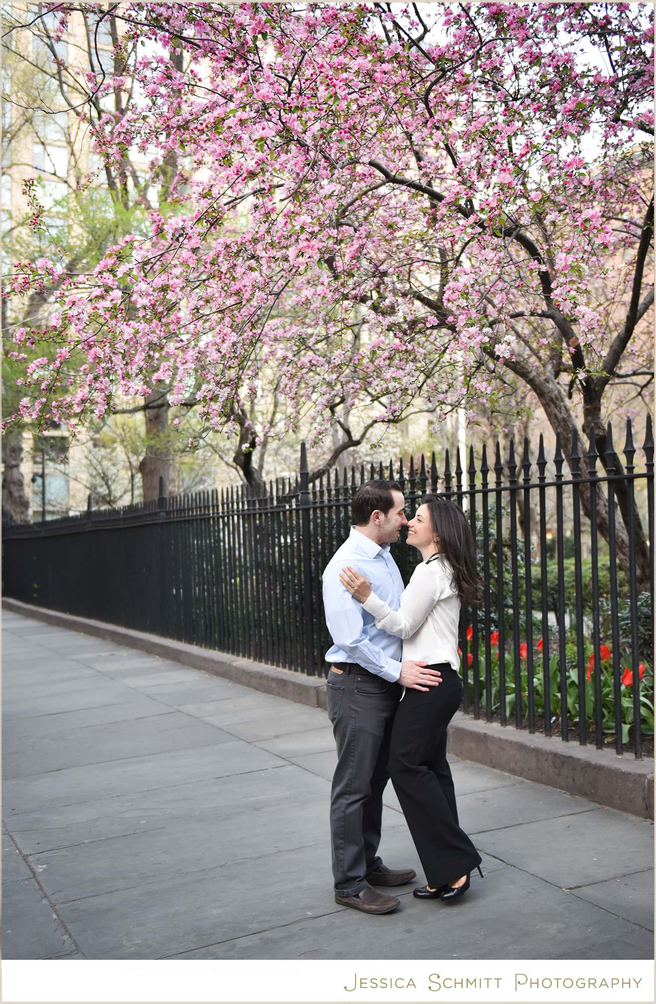 gramercy, NYC engagement photography, beautiful, cherry blossoms
