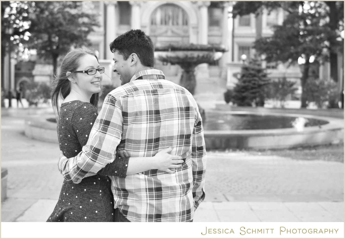 lic court house, fountin