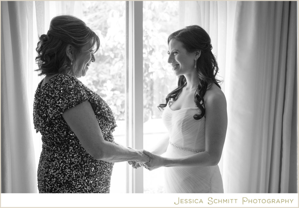 bride with mom