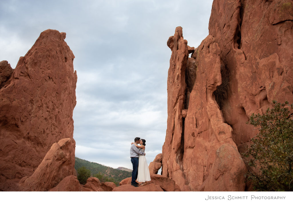 garden of the gods, colorado springs engagement photography, colorado wedding photography