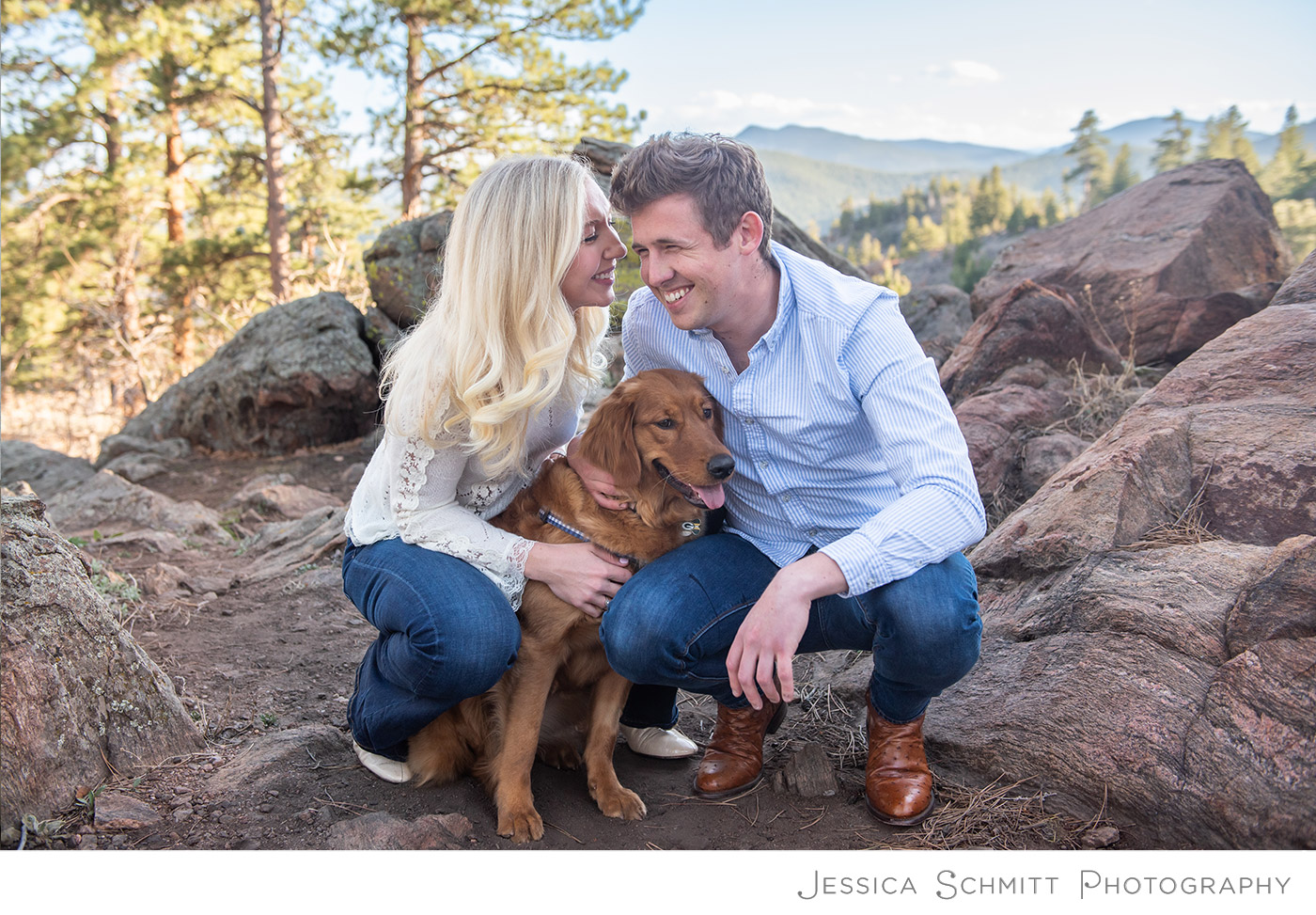 engagement pics with dog