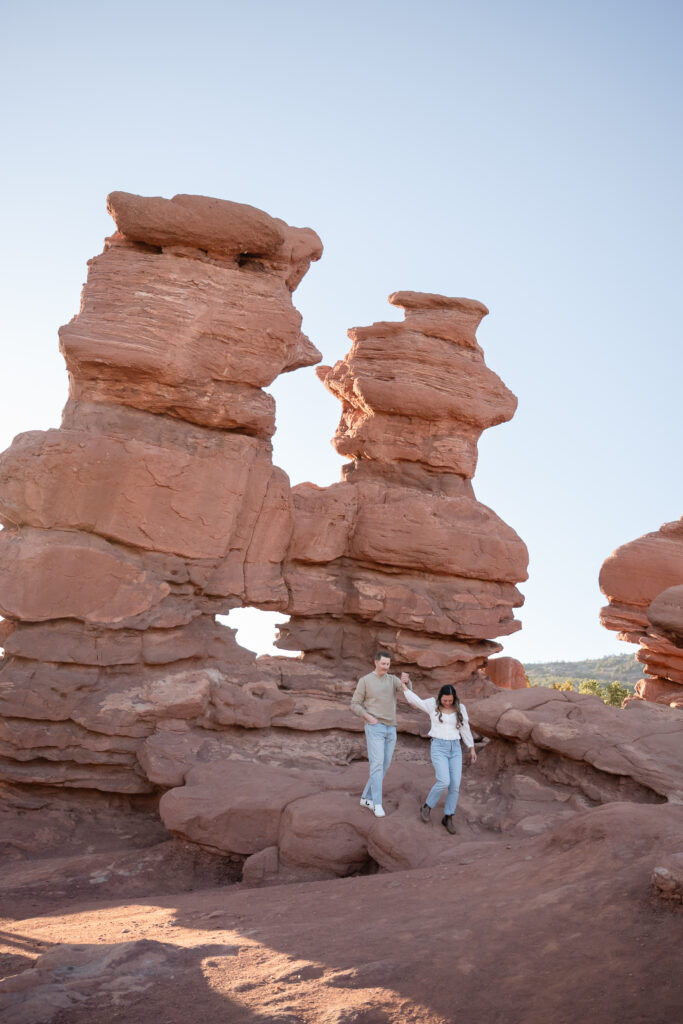 couple in garden of the gods, colorado springs