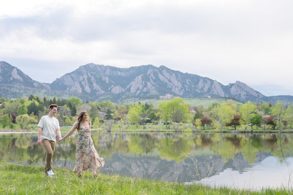 Veile Lake, Boulder engagement photographer